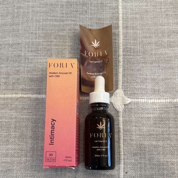Foria Awaken Arousal Oil - Picture 8 of 8